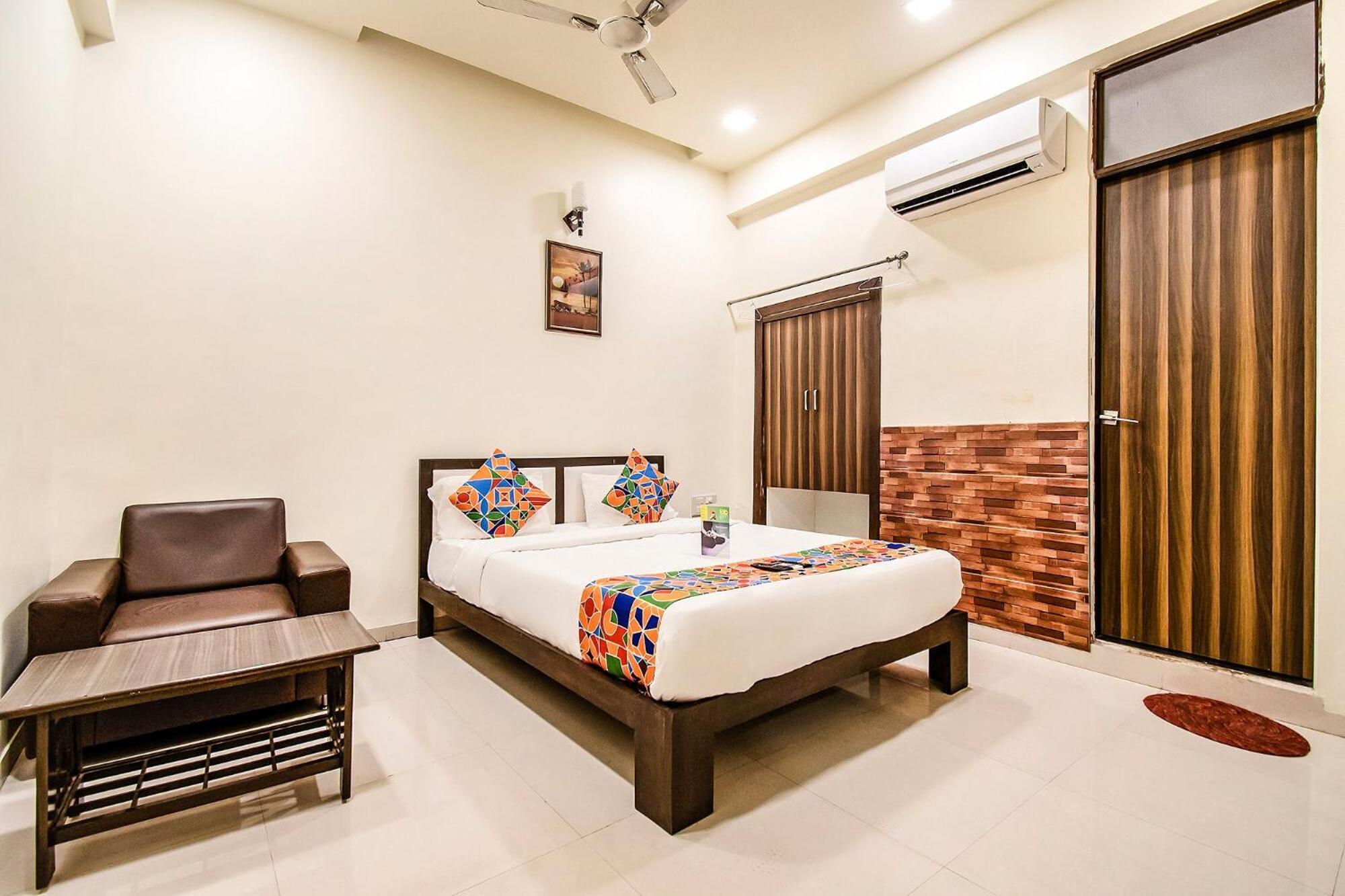Fabhotel Maher Inn Ahmedabad Esterno foto