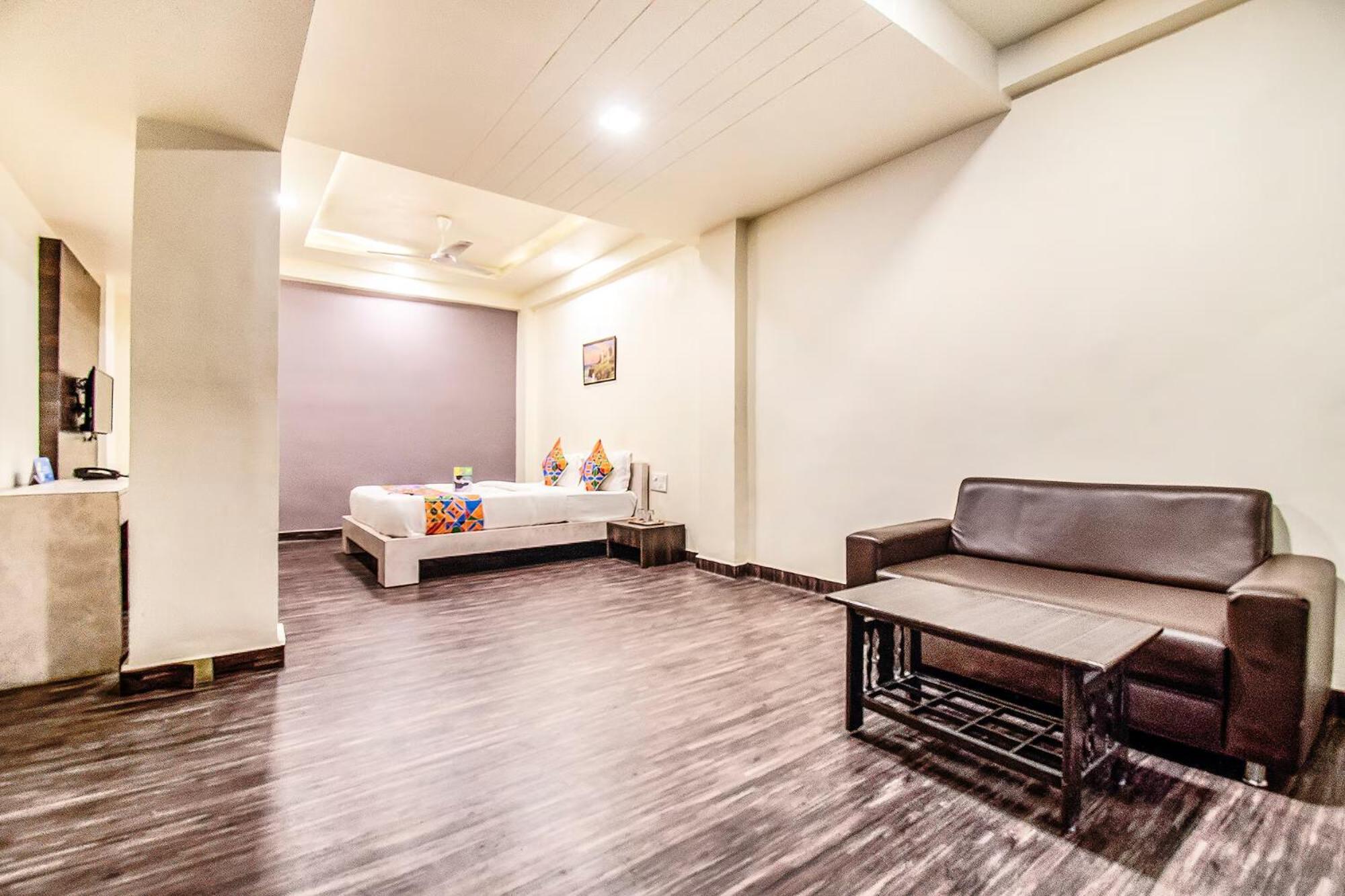 Fabhotel Maher Inn Ahmedabad Esterno foto