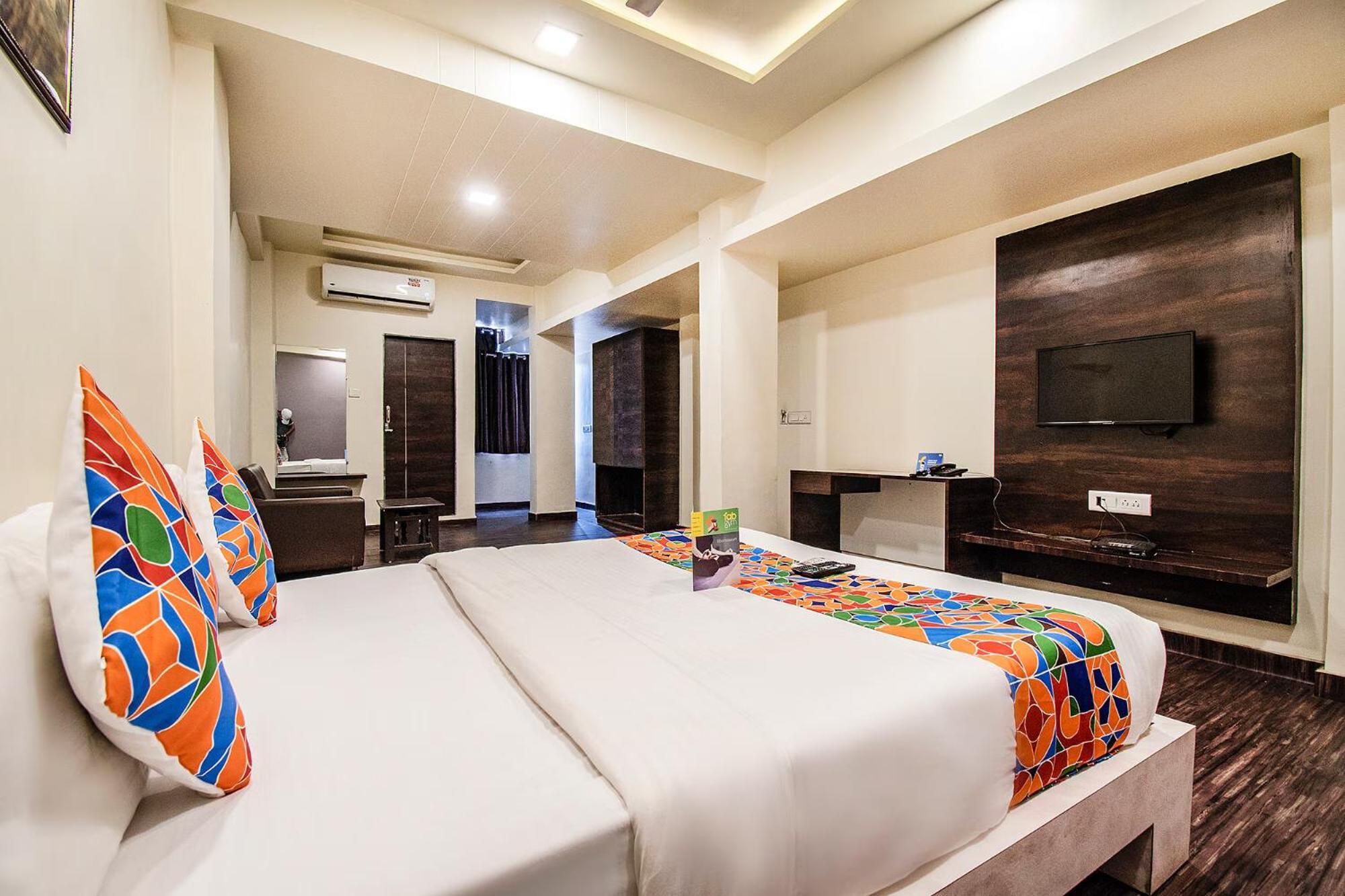 Fabhotel Maher Inn Ahmedabad Esterno foto